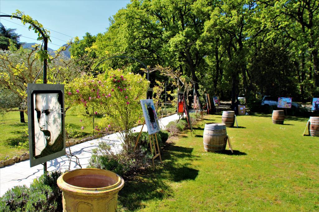 La Bastide Du Bois Breant Hotel Maubec  Bagian luar foto